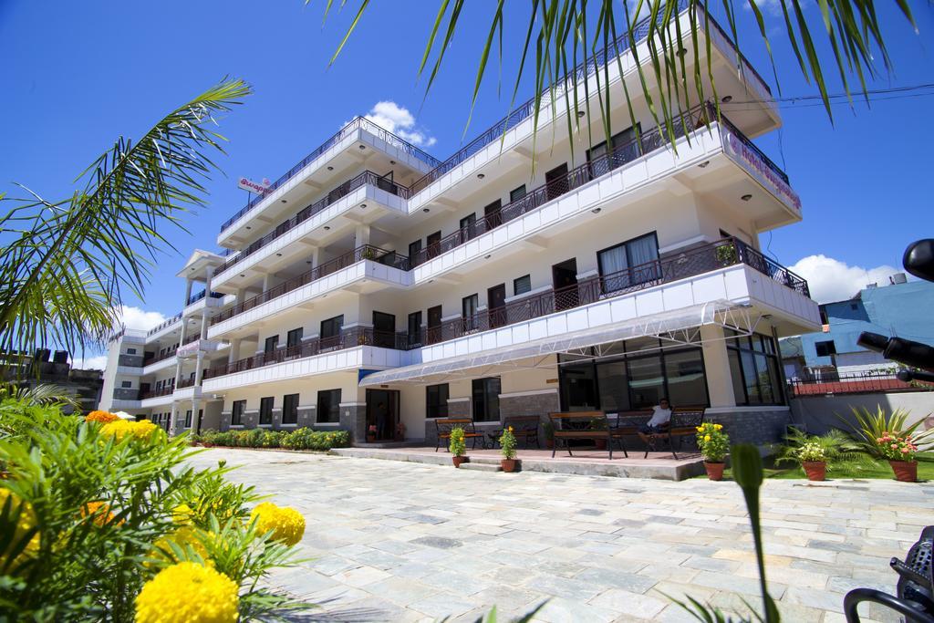 Hotel Swapna Bagh- Your Place Pokhara Extérieur photo